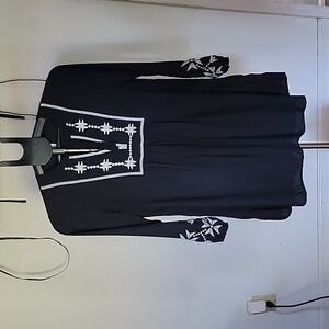 Women's Petite Old Navy Top, Color Black/White, Size SP